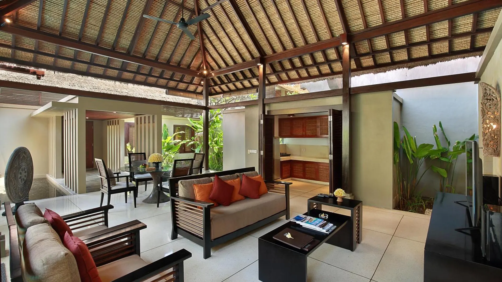 Bali Niksoma Boutique Beach Resort Legian  5*, Legian (Bali) Indonesia