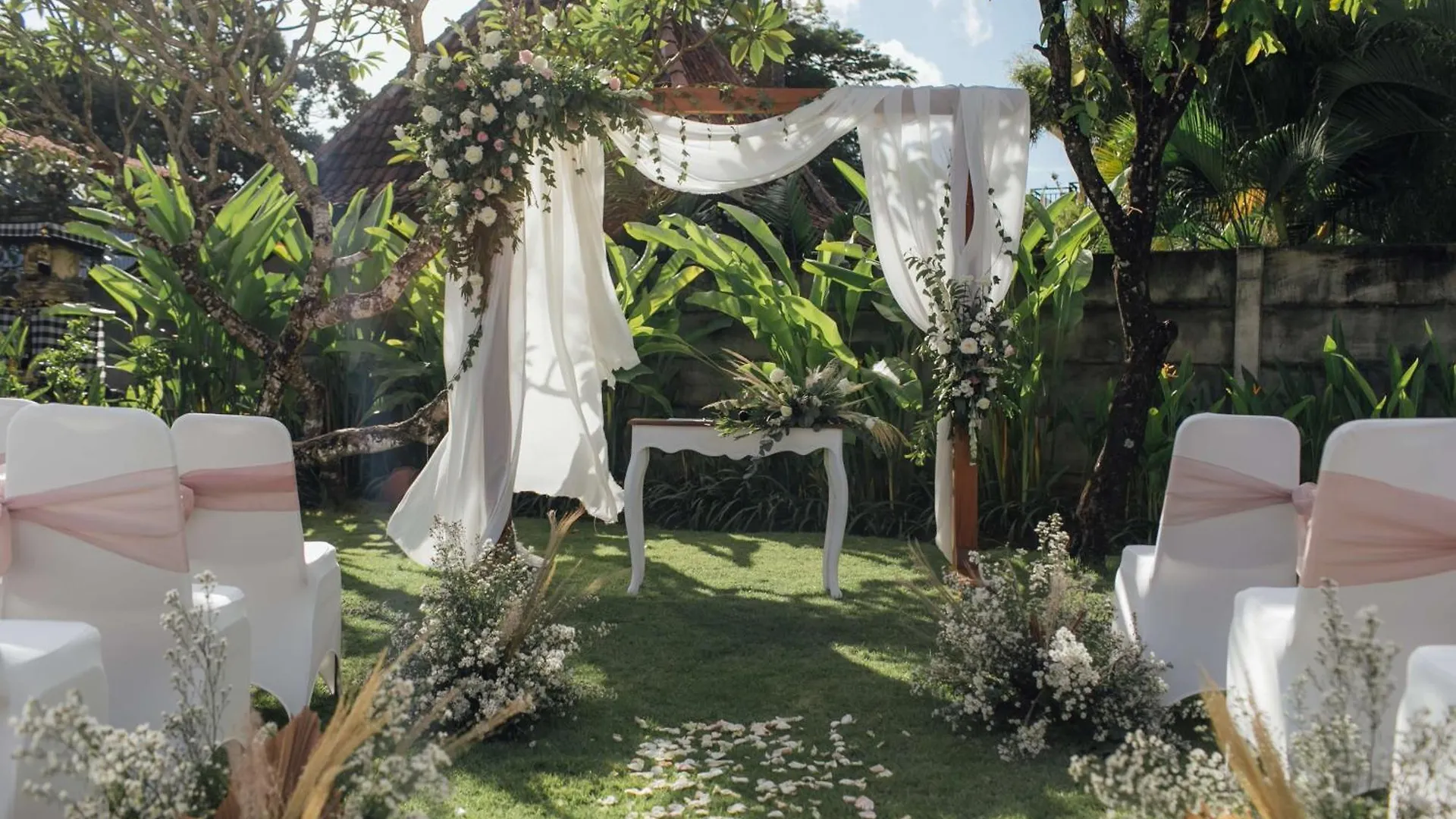 Bali Niksoma Boutique Beach Resort Legian
